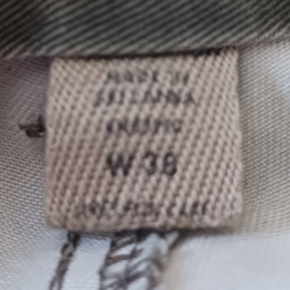 Weathered Wear II Utility Cargo Shorts - Picture 7 of 9